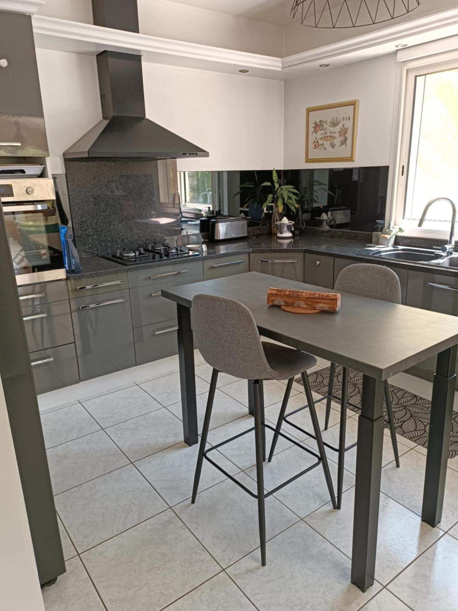 Villa Etang Sale Les Bains Avec Piscine Privee 外观 照片